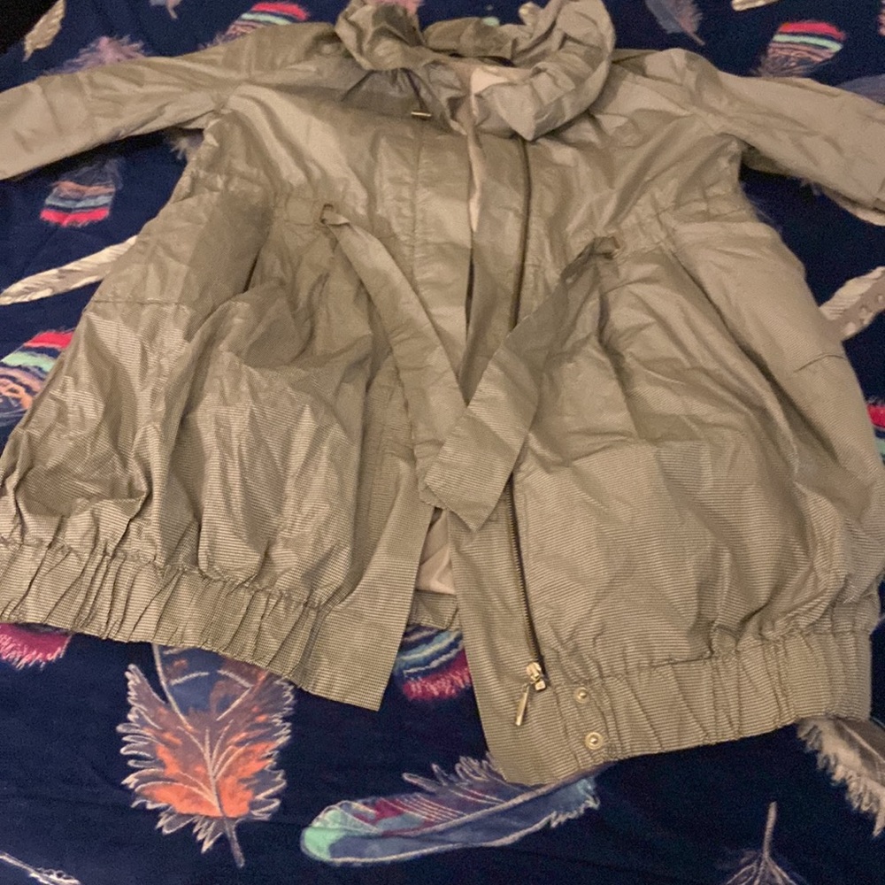 Beautiful Light Jacket - image 2